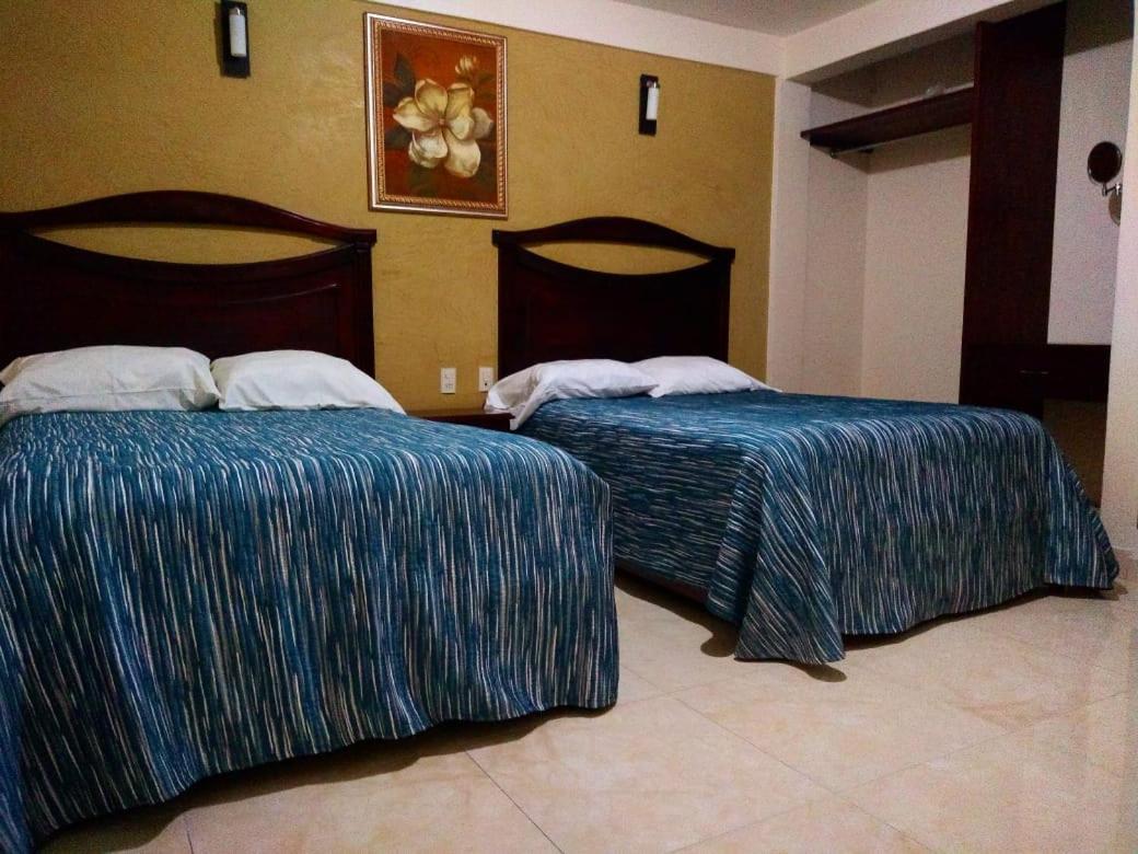 Hotel Maria Esther Perote エクステリア 写真